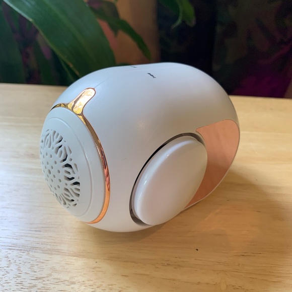 2 Mini Rose Golden Bluetooth Speakers - Picture 1 of 10